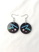 Load image into Gallery viewer, Pastel Heart Retro Black Sparkle Dangle Earrings