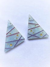 Load image into Gallery viewer, 80s Stud Blue Marble Triangle Earrings