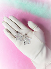 Load image into Gallery viewer, Clear Star Sparkle Earrings